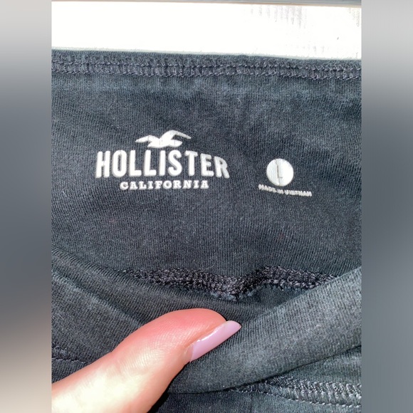 Hollister Large Black Leggings - Picture 3 of 3